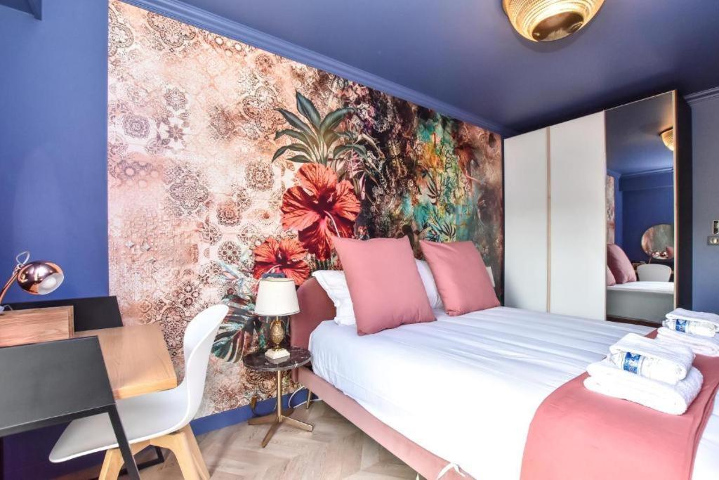 Luxury Paris La Vie En Rose Jacuzzi Terrasse Parkingアパートメント エクステリア 写真