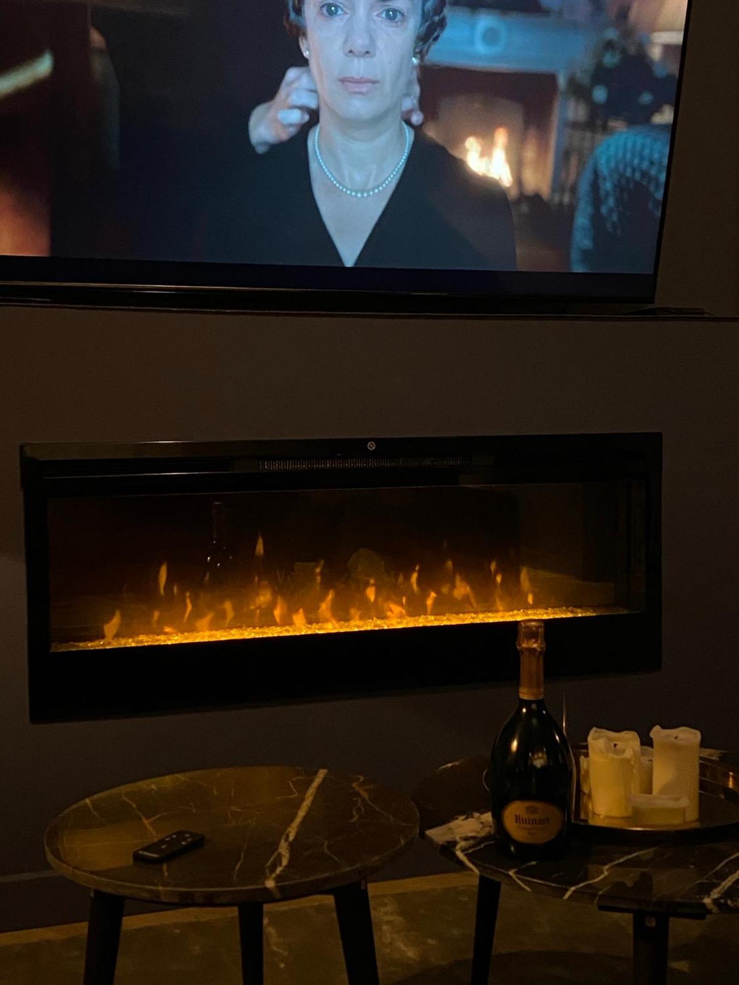 Luxury Paris La Vie En Rose Jacuzzi Terrasse Parkingアパートメント エクステリア 写真